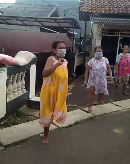 Kegiatan Unik dan Seru Emak-emak Selama di Rumah, Dilarang Ngakak Nanti Durhaka!
