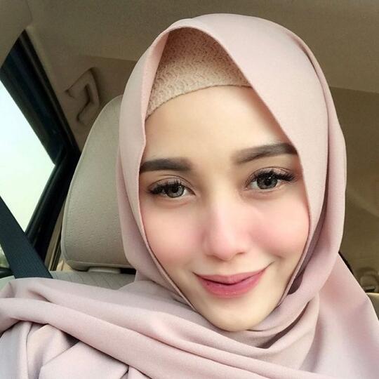 Jadi Mualaf, 5 Artis Ini Akan Jalani Ibadah Puasa Ramadan Pertama Kali