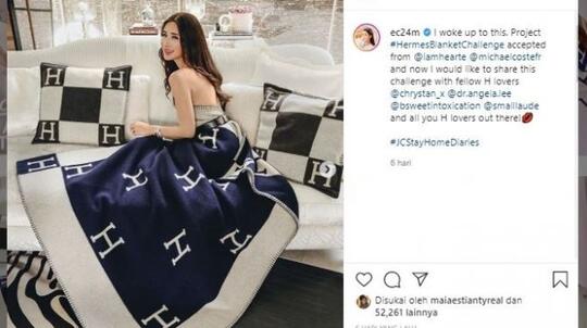 Wow ! Tantangan "PAMER" Selimut Mahal Ala Crazy Rich ! #HermesBlanketChallenge