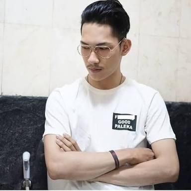 YOUTUBER TAK BEROTAK DAN KONTEN SAMPAHNYA!!