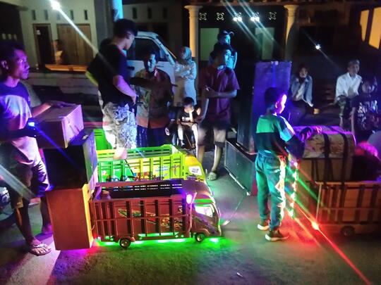 Berpesta di Waktu Sahur