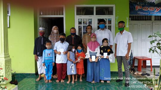 Serunya Santunan Hingga Bukber tetap jaga Sosial Distancing