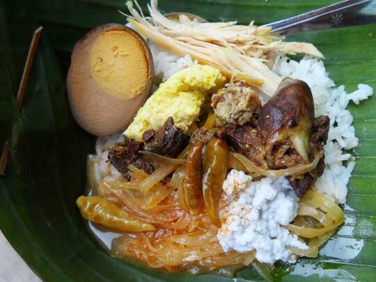 Agan & Sista Berencana Mudik Eh Pulang Kampung Ke Solo? Wajib Coba Nasi Liwet Ini