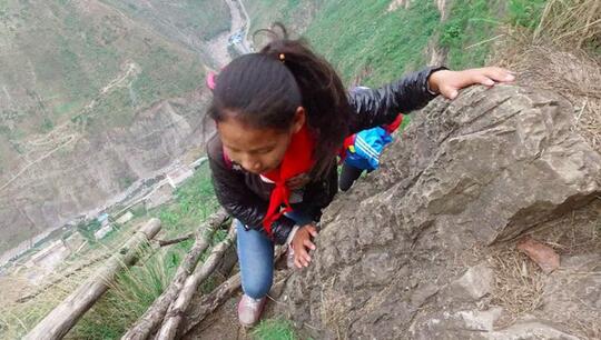 Berani Tinggal Di Desa Ini GanSist?⛰️
