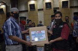 Ratusan Mualaf Kota Padang Terima Bantuan Paket Lebaran dari ACT Sumatera Barat