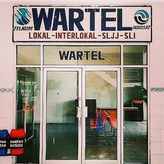 Tiga Gaya Komunikasi Remaja 90an Saat Jatuh Cinta.