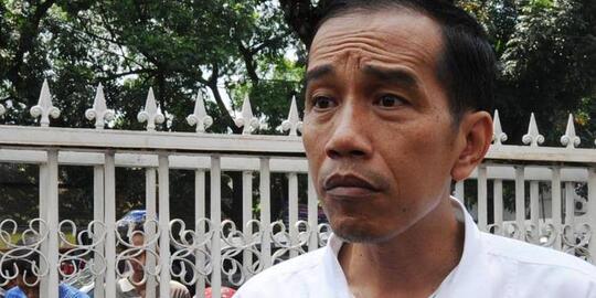 Belanja Baju Lebaran Berjubel di Mal, Pembeli Panik Kasir Meninggal Positif Covid