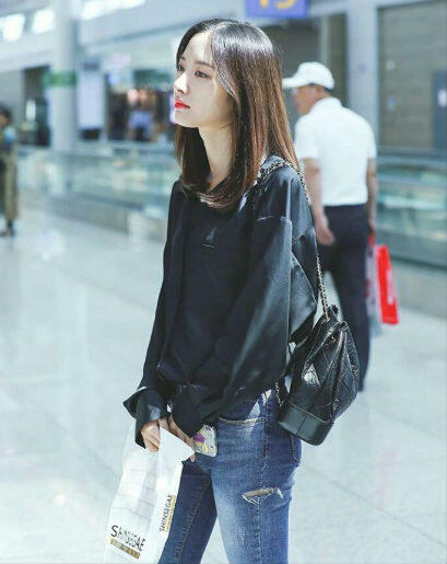 9 Inspirasi Gaya OOTD Ala Bona WJSN Yang Cocok Untuk Tampil Santai