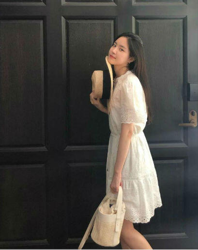 9 Inspirasi Busana Idol KPop Saat Musim Panas, Bikin OOTD Makin Hits!