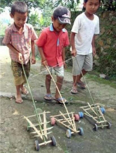 Main Mobil-mobilan Jadul