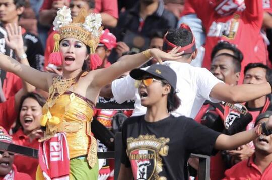 Setuju Liga Indonesia Dilanjutkan atau Dihentikan?