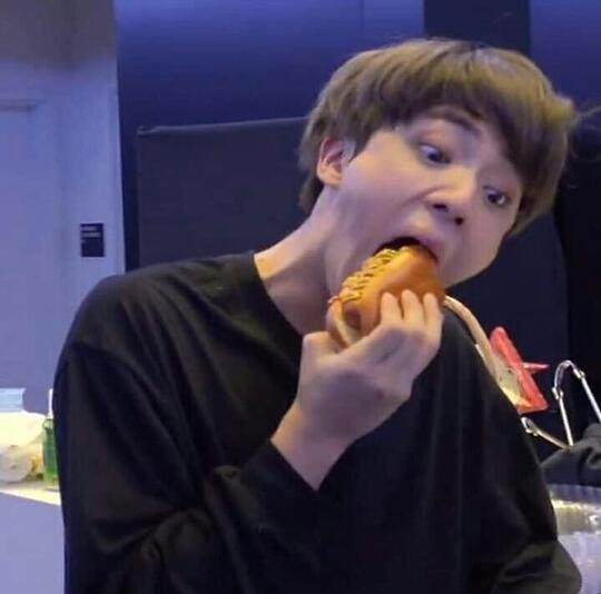 Kim Seokjin Dari Ketampanannya Sampai Kekonyolannya