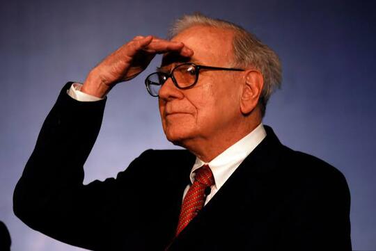 WARREN BUFFET JUAL RUGI SAHAMNYA, SINYAL EKONOMI AS AKAN MEMBURUK ??