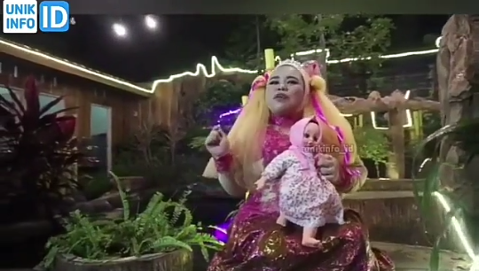 Heboh Video Klip Lagu "Keke Bukan Boneka" Trending 1 Youtube Indonesia! Wow Amazing