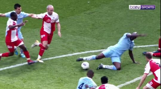 Balotelli, pemain yang pernah bermain di Barca Sang Pemberi Assist mahal bagi City
