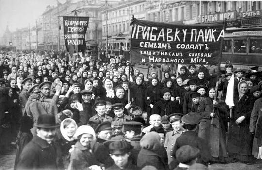 Vladimir Ilyich Ulyanov (Lenin), Revolusioner Bolshevik Pendiri Uni Soviet