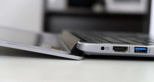 Review Acer Swift 3 SF314-41 Athlon 300U