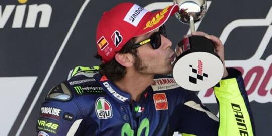 Valentino Rossi Dilarang Pensiun?
