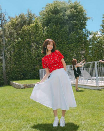 Yoona SNSD Ulang Tahun Ke-30, Ini Potret Gayanya Yang Kasual Dan Stylish