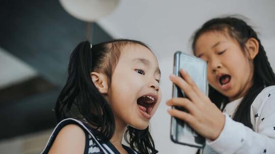 Haruskah Panik Ketika Anak Telat Bicara?