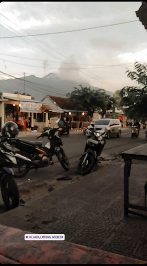 Jalan rusak, Makin Parah, Dan Makin Tertinggal Potret Kabupaten Tertua Di Lampung