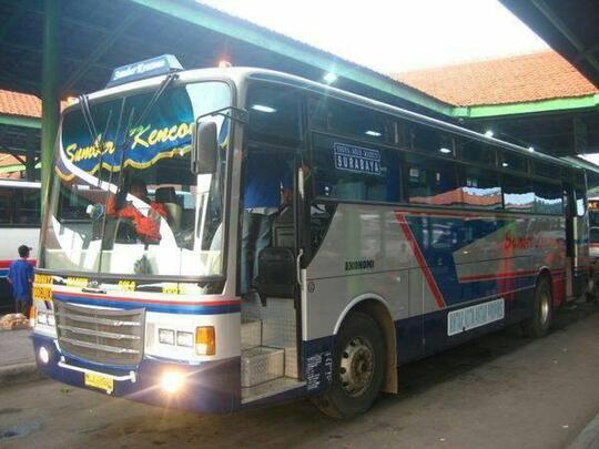 Mengenang Kiprah Dongfeng, Bus Buatan China Yang Dipakai Sumber Kencono Pada Masanya