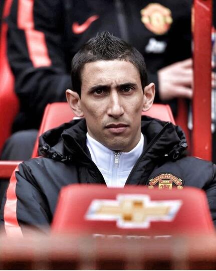 8.Pemain Yang Karirnya Meredup Bersama Manchester United