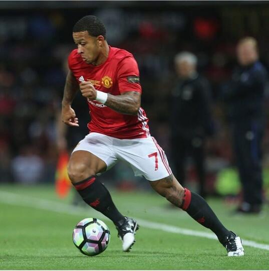 8.Pemain Yang Karirnya Meredup Bersama Manchester United