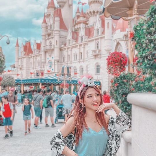 Salah Satu Caster Esport Tercantik di Indonesia. Siapa dia?