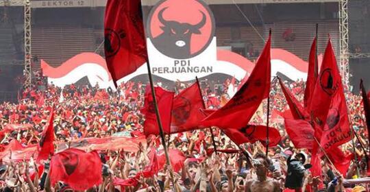 Mega Keluarkan Surat Perintah Usai Bendera PDIP Dibakar: Rapatkan Barisan!