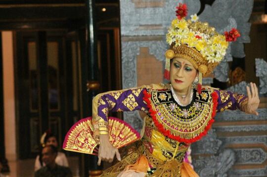 Didik Nini Thowok Ikut #LathiChallenge, Benar-benar Menakjubkan! Newbie Harap Sungkem