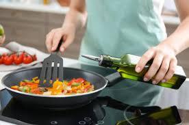 Membosankan di Rumah Saat Pandemi? Lakukanlah 11 Hal Ini Deh!