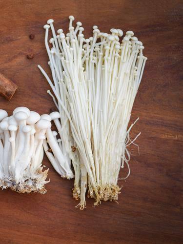 Hati-hati Konsumsi Jamur Enoki, Kamu Tahu Jamur Apa Itu?