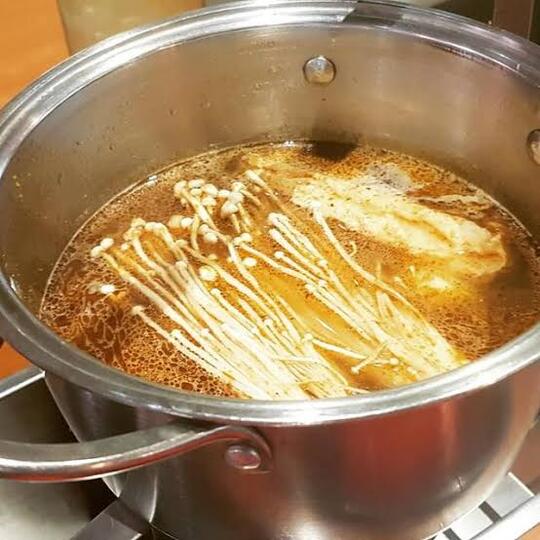 Hati-hati Konsumsi Jamur Enoki, Kamu Tahu Jamur Apa Itu?