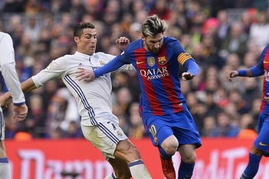 Beruntung! Para Pemain Ini Pernah Bermain Bersama Lionel Messi, dan Cristiano Ronaldo