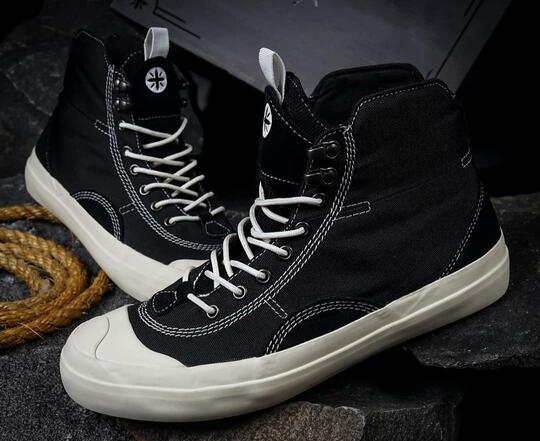 Sepatu Lokal Teranyar yang Sabi Buat dipinang