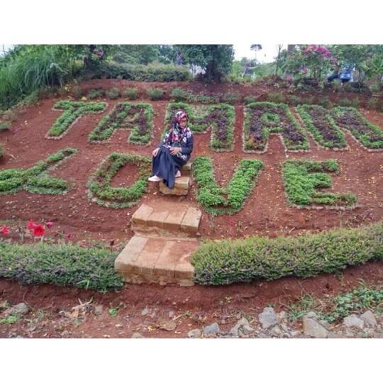 Mengintip Pesona Taman Love Aurora Soreang Surga Nan Romantis Di Bandung Selatan