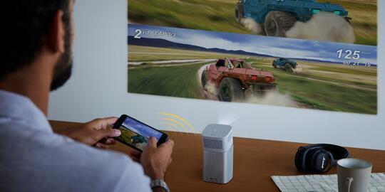 Review Mini Projector BenQ GV1