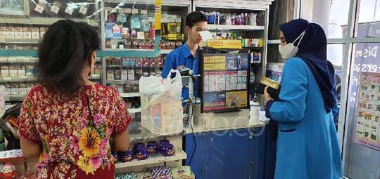Pergub Stop Kantong Plastik Berlaku, Pedagang: Bungkus Pakai Apa?