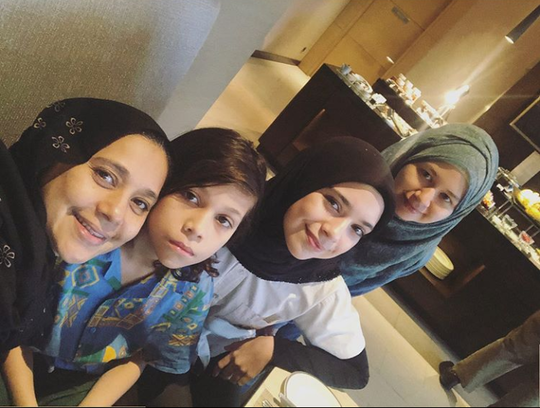 Nostalgia Bareng Tiga Aktris Seksi dari Keluarga Azhari, Bagaimana Kabar Mereka Kini?