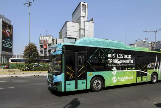 Bus Listrik Transjakarta Mulai Uji Coba, Agan Mau Nyoba Naik?