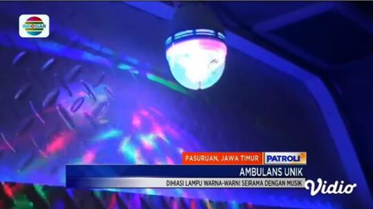 Aneh dan Unik Mobil Ambulans Mbois Mirip Bar, Jauh Dari Kesan Horor! Mau Coba Naik?