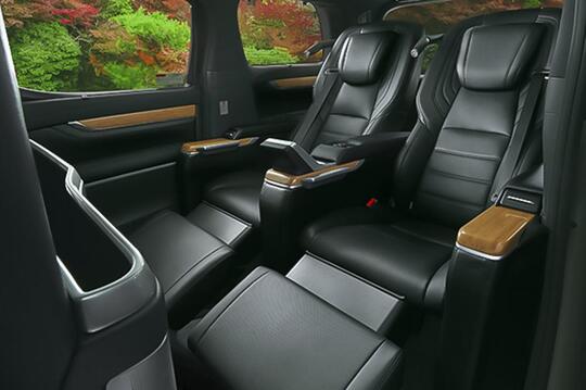 Review Toyota Alphard 2018, Mobil MPV Mewah Milik Via Vallen yang Habis Terbakar