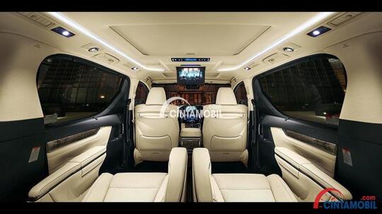 Review Toyota Alphard 2018, Mobil MPV Mewah Milik Via Vallen yang Habis Terbakar