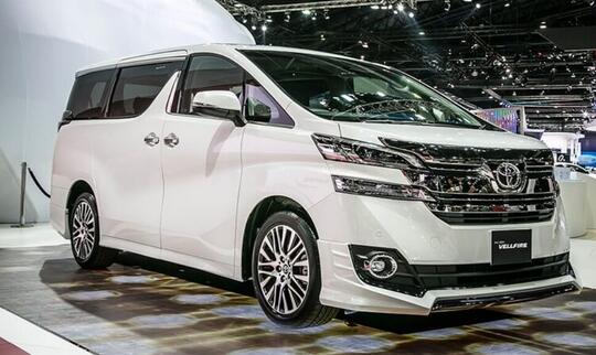 Review Toyota Alphard 2018, Mobil MPV Mewah Milik Via Vallen yang Habis Terbakar