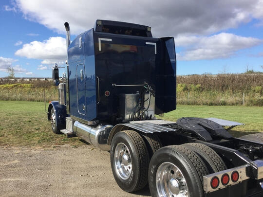 Mengenal Peterbilt, Truk yang Jadi Wujud Perubahan Optimus Prime di Film Transformer