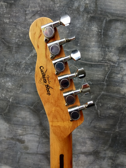 FENDER TELECASTER REPLIKA HIGH QUALITY