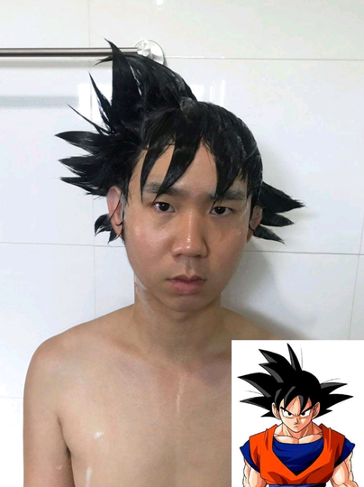 Ada-ada Aja! Cowok Satu Ini Mandi Sambil Nge-Cosplay