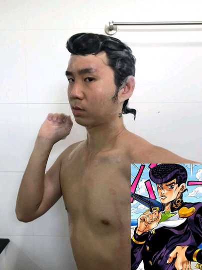 Ada-ada Aja! Cowok Satu Ini Mandi Sambil Nge-Cosplay