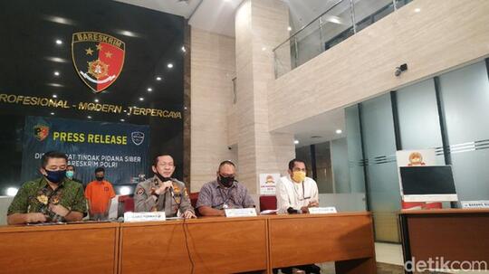 Polisi Tangkap Pembobol Data Pribadi Denny Siregar!